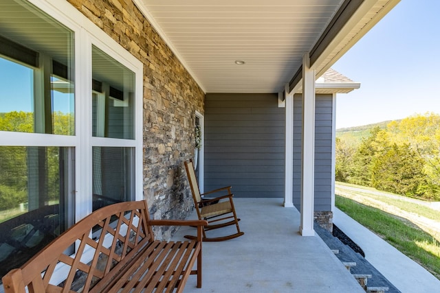 view of patio / terrace with covered porch