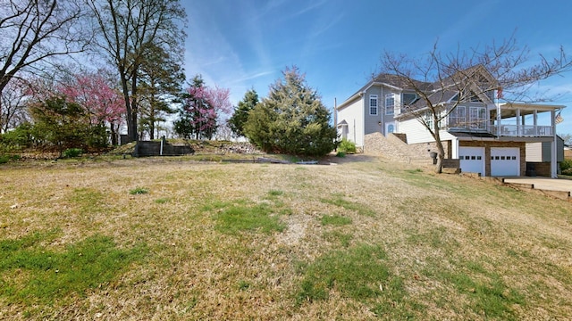 1100 Cypress Rd, Buchanan, TN 38222 - view of yard featuring a garage