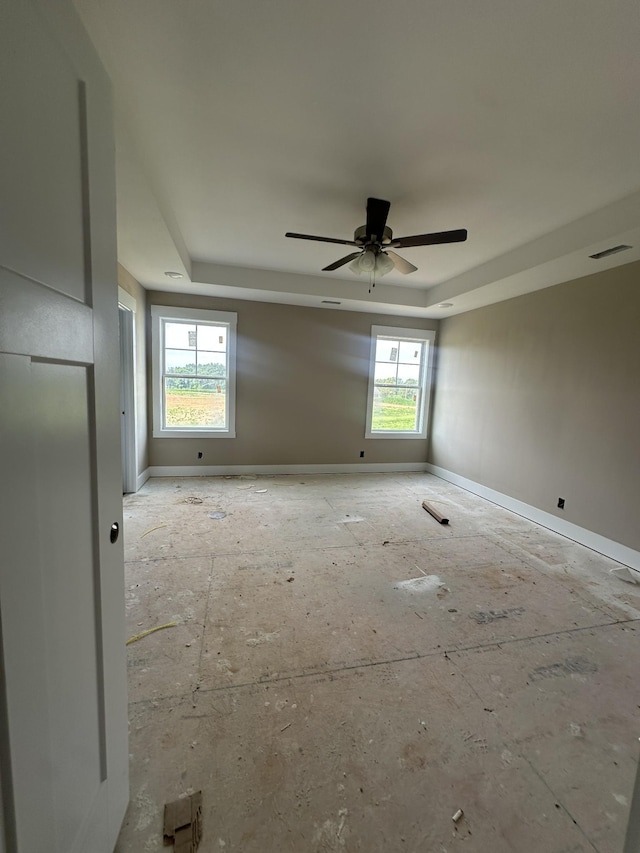 0 Hugh Hunter Rd, Oak Grove, KY 42262 - unfurnished room featuring a raised ceiling and ceiling fan
