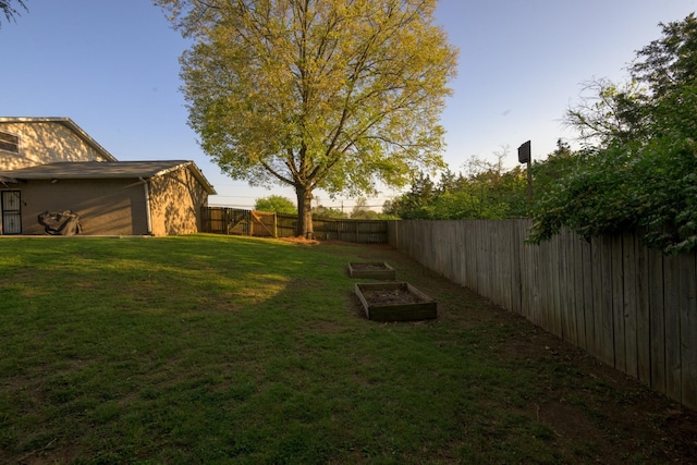 3201 Healy Dr, Nashville, TN 37207 - view of yard with a vegetable garden and a fenced backyard