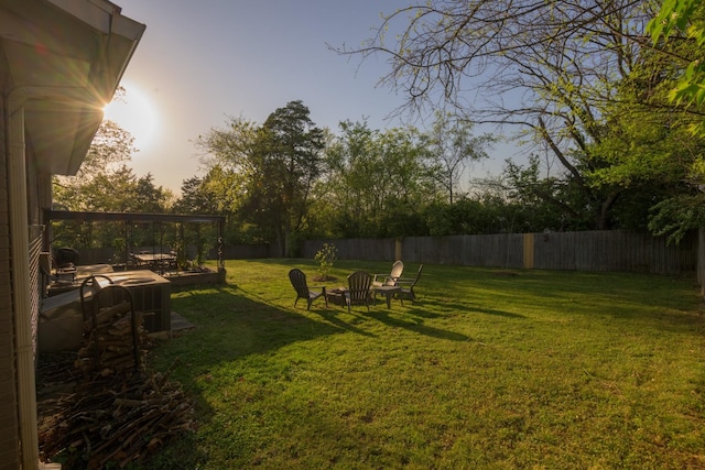 3201 Healy Dr, Nashville, TN 37207 - yard at dusk featuring a fenced backyard and cooling unit