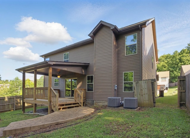 1200 Eagles Bluff Dr, Clarksville, TN 37040 - back of house featuring a wooden deck, cooling unit, and a ceiling fan