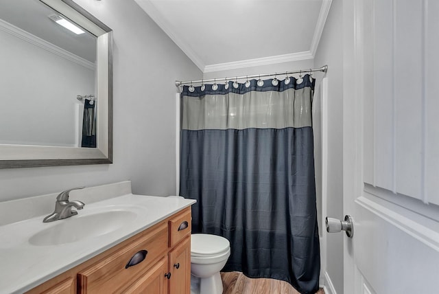 142 Sun Rise Rdg, Pulaski, TN 38478 - bathroom featuring crown molding, curtained shower, toilet, and vanity