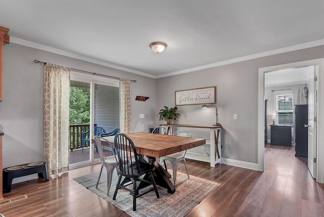 142 Sun Rise Rdg, Pulaski, TN 38478 - dining area featuring baseboards, ornamental molding, wood finished floors, and visible vents