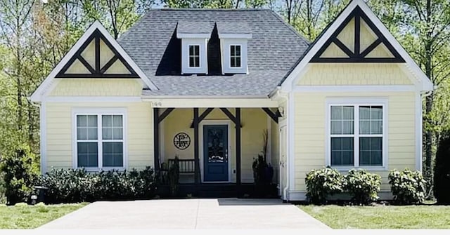 199 Evans Dr, Tullahoma, TN 37388 - view of front of property featuring roof with shingles and covered porch