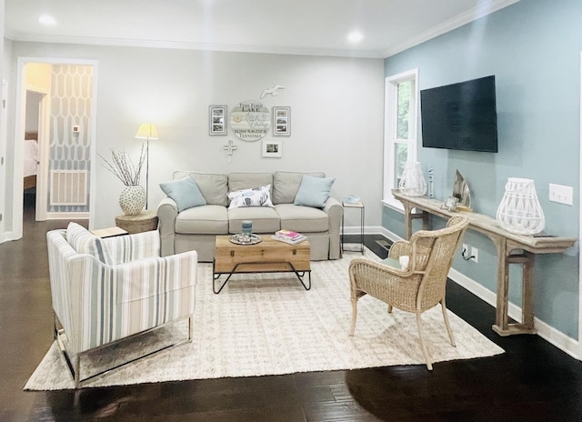 199 Evans Dr, Tullahoma, TN 37388 - living area with baseboards, ornamental molding, and recessed lighting