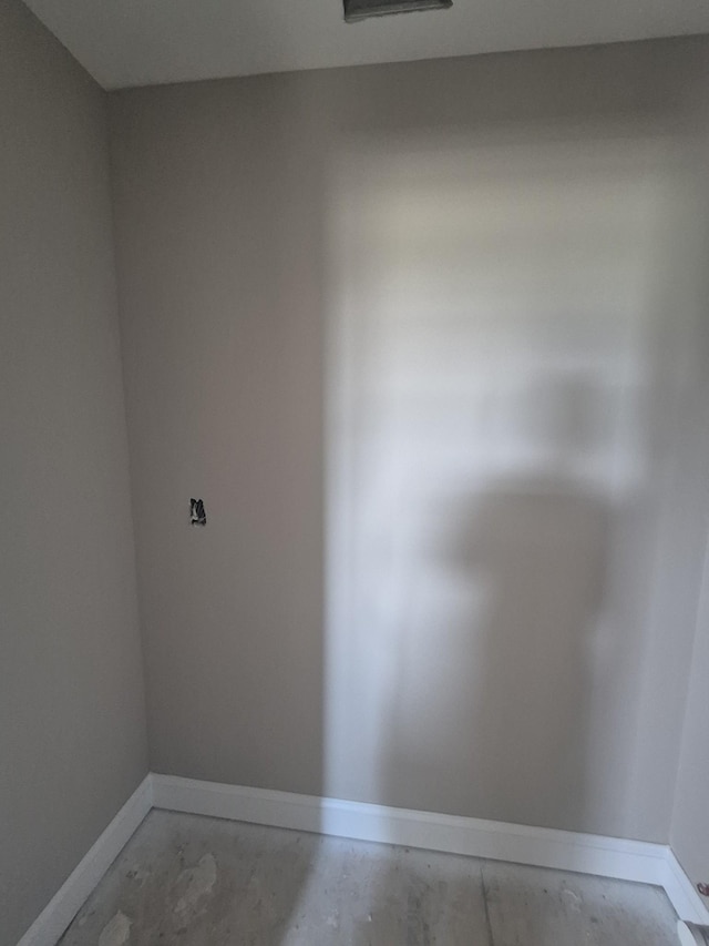 6 Hugh Hunter Rd, Oak Grove, KY 42262 - empty room featuring baseboards