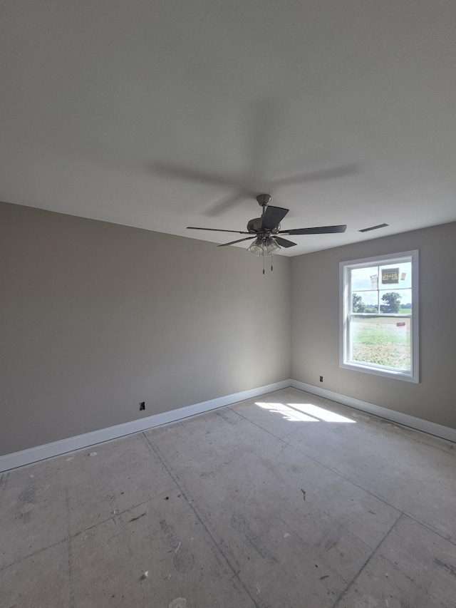 6 Hugh Hunter Rd, Oak Grove, KY 42262 - spare room with baseboards and a ceiling fan