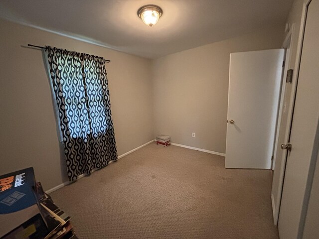 241 Castle Ln, Dover, TN 37058