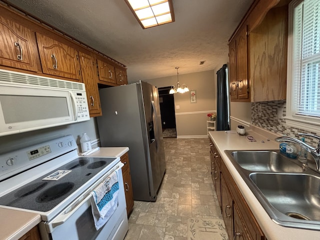 241 Castle Ln, Dover, TN 37058