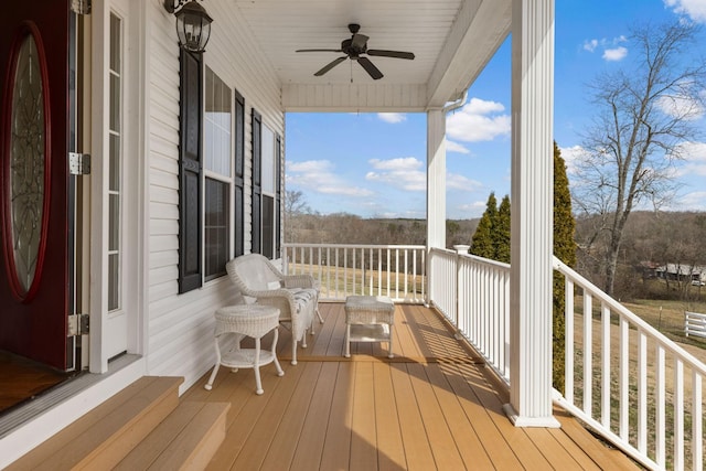 deck with ceiling fan
