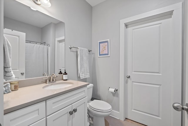 5604 Kentucky Ave, Nashville, TN 37209 - full bathroom featuring toilet, vanity, and curtained shower