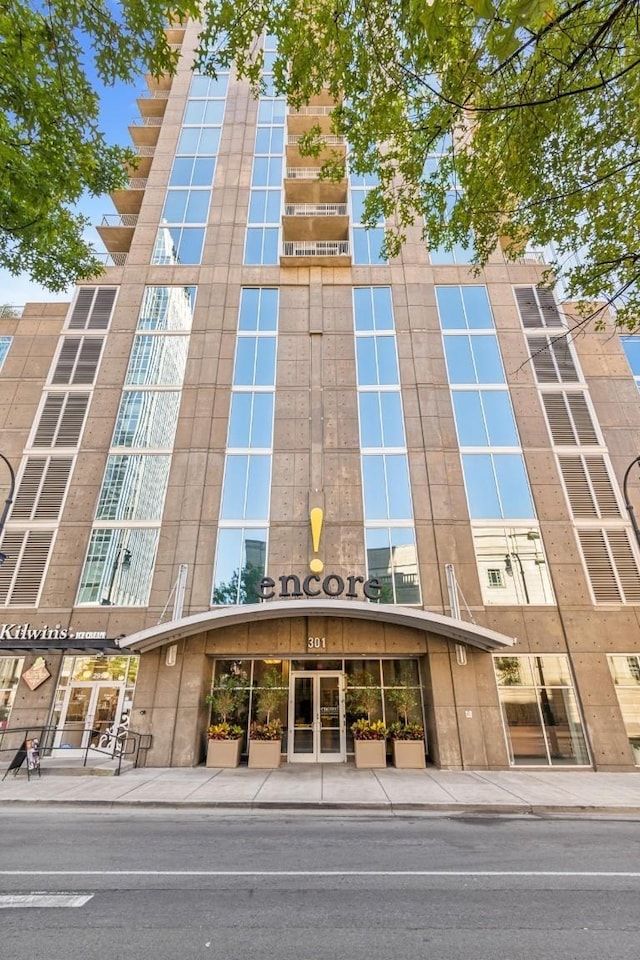 301 Demonbreun St Unit 1608, Nashville, TN 37201 - photo 2
