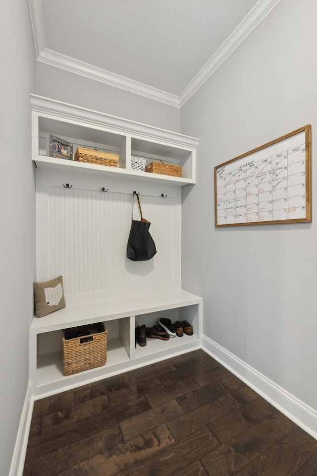 124 Houghland St, Gallatin, TN 37066 - mudroom featuring baseboards and crown molding
