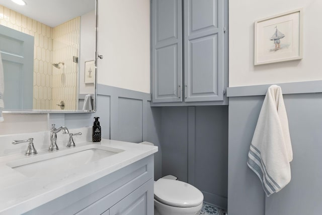 2931 Longford Dr, Murfreesboro, TN 37129 - full bathroom featuring toilet, walk in shower, and vanity