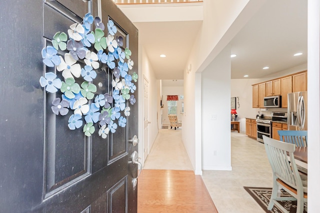 foyer featuring recessed lighting