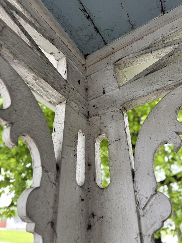 view of exterior details