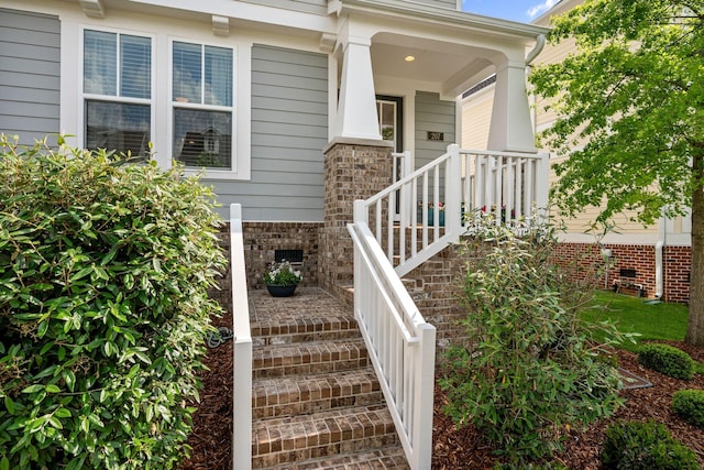 207 Moray Ct, Franklin, TN 37064 - property entrance with crawl space