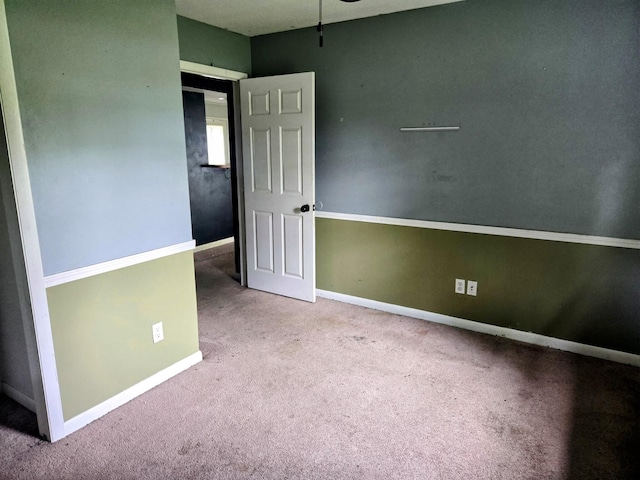 300 Hardin Ave, Dickson, TN 37055 - spare room featuring carpet and baseboards