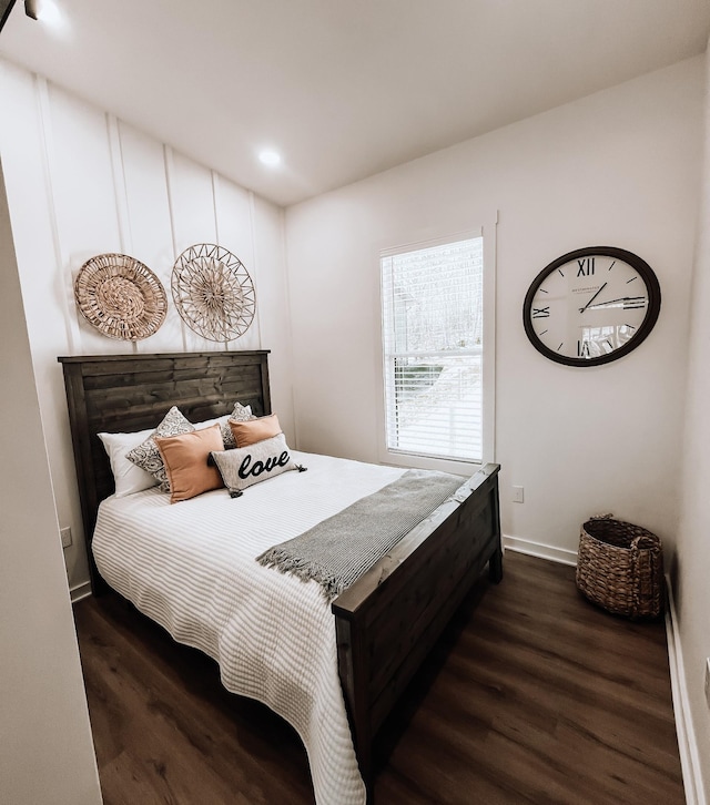 135 Hemlock Cv, Tracy City, TN 37387 - bedroom featuring baseboards, recessed lighting, and dark wood-style floors