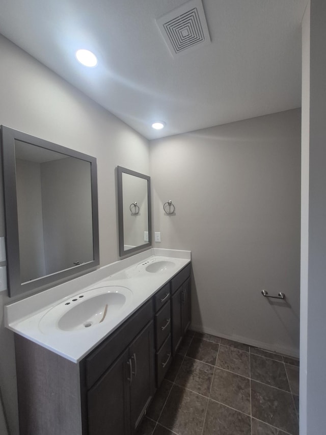 5 Hugh Hunter Rd, Oak Grove, KY 42262 - bathroom with double vanity