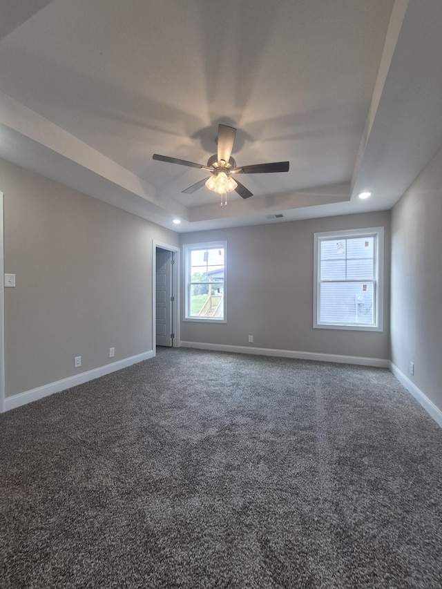 5 Hugh Hunter Rd, Oak Grove, KY 42262 - empty room featuring a tray ceiling, carpet floors, and ceiling fan