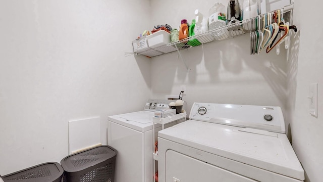 615 Pine Bloom Rd, Lebanon, TN 37087 - washroom featuring washing machine and clothes dryer and laundry area