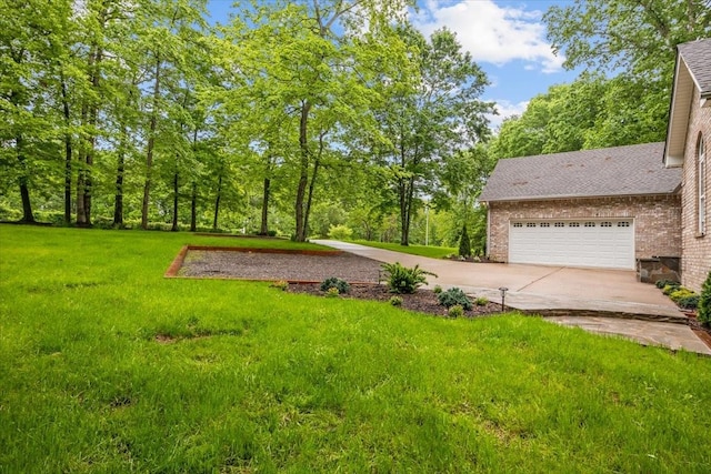 7327 Hunting Camp Rd, Fairview, TN 37062 - view of yard with an attached garage and driveway