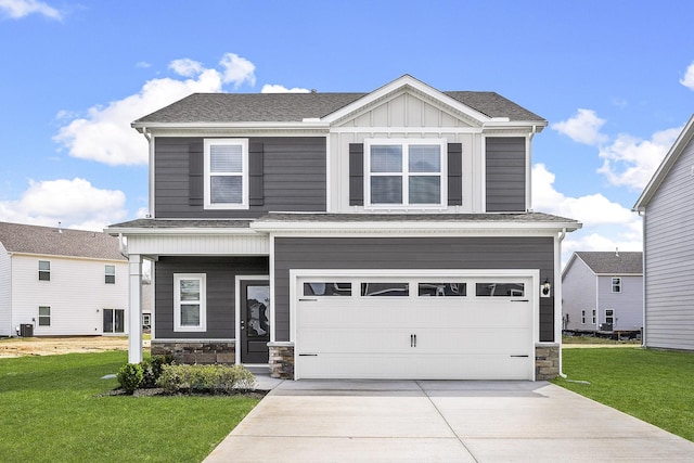 3326 Quintana Dr, Murfreesboro, TN 37127 - craftsman-style house featuring stone siding, driveway, and a front lawn