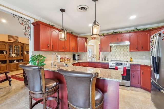 4025 Moore Hollow Rd, Woodlawn, TN 37191 - kitchen featuring under cabinet range hood, appliances with stainless steel finishes, ornamental molding, a sink, and a peninsula