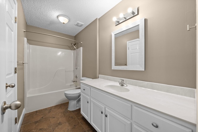2938 Heatherfield Dr, Woodlawn, TN 37191 - full bath with a textured ceiling, toilet, vanity, and bathing tub / shower combination