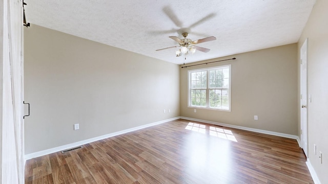 302 S Wood Ln, Shelbyville, TN 37160 - photo 10