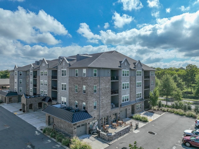 141 Saundersville Rd Unit 1305, Hendersonville, TN 37075 - view of property with a garage