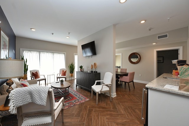 141 Saundersville Rd Unit 1305, Hendersonville, TN 37075 - living room featuring baseboards, visible vents, and recessed lighting