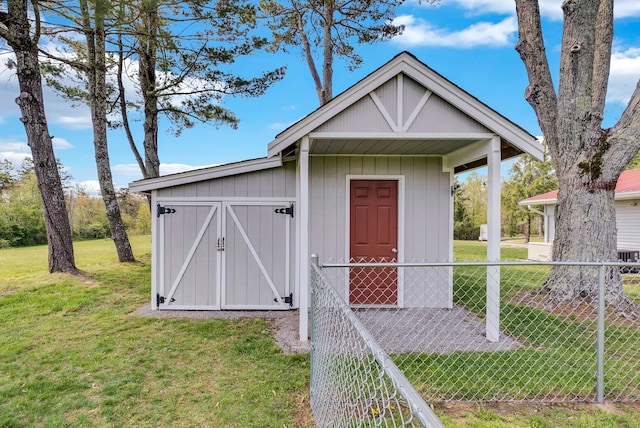 74 Farmer Rd, Crossville, TN 38571 - view of outbuilding featuring fence and an outbuilding
