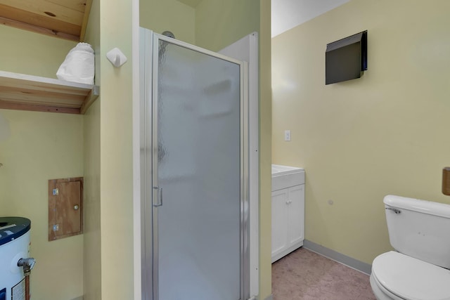 full bathroom featuring vanity, toilet, a stall shower, water heater, and baseboards