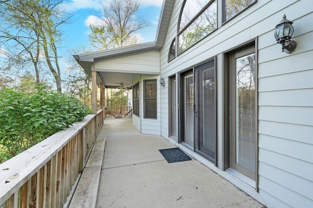 view of patio / terrace with a ceiling fan and covered porch
