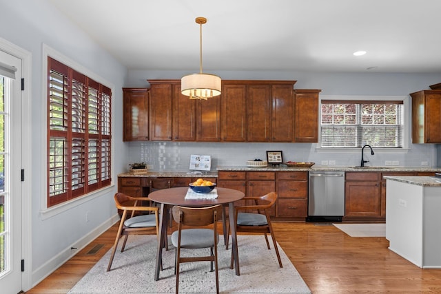 1004 Sattui Ct, Franklin, TN 37064 - kitchen featuring dishwasher, a sink, tasteful backsplash, decorative light fixtures, and recessed lighting