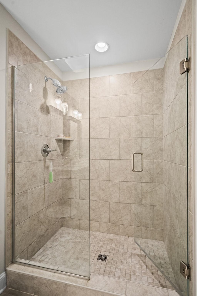 123 Saddlewood Ln, Hendersonville, TN 37075 - full bath with a stall shower