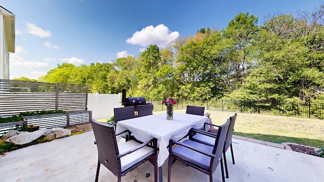 524 Burchell Ln, Columbia, TN 38401 - view of patio / terrace featuring a fenced backyard and outdoor dining space