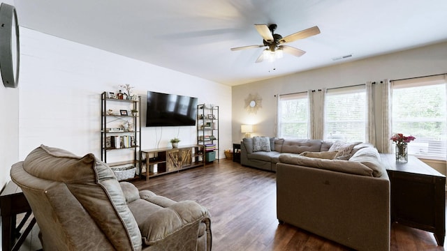 524 Burchell Ln, Columbia, TN 38401 - living area with ceiling fan, visible vents, and dark wood-type flooring