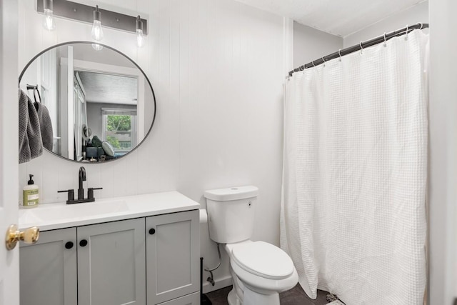 5070 Ridge Rd, Joelton, TN 37080 - bathroom featuring toilet, a shower with curtain, and vanity