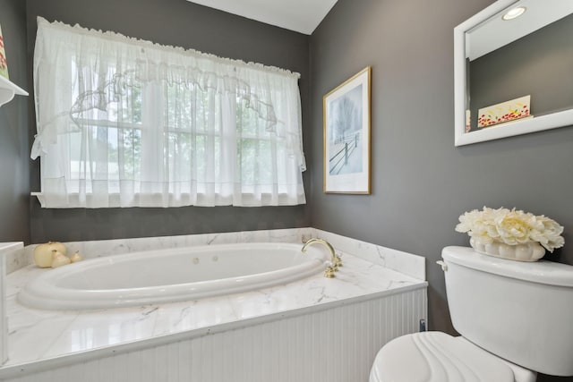 1494 Grant Rd, Watertown, TN 37184 - full bathroom featuring a bath and toilet