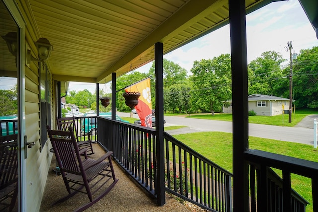 view of patio / terrace with covered porch