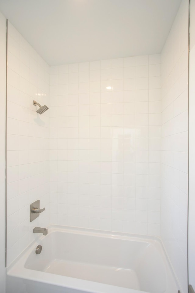 full bathroom with bathing tub / shower combination