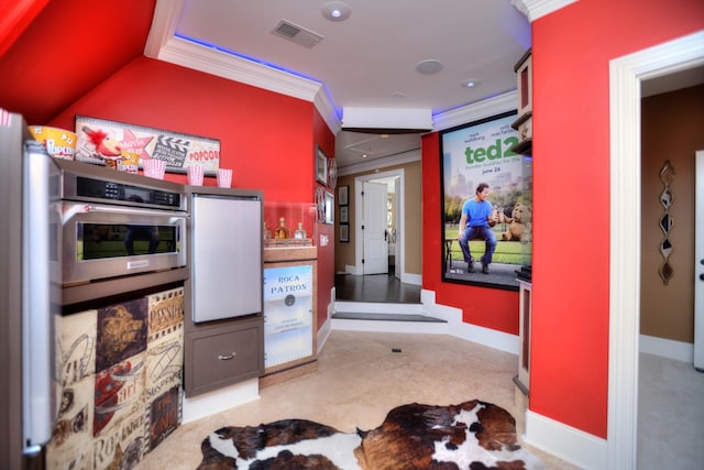 140 Lake Shore Ln, Henderson, TN 38340 - interior space featuring visible vents, ornamental molding, and baseboards