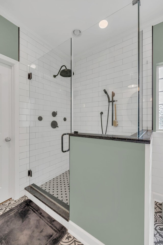 full bathroom featuring a stall shower