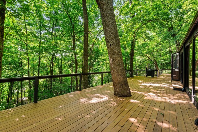 5040 Villa Crest Dr, Nashville, TN 37220 - view of wooden deck