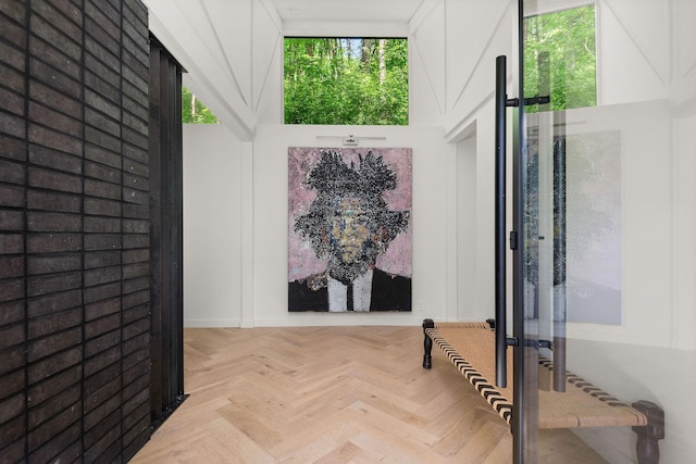 5040 Villa Crest Dr, Nashville, TN 37220 - hallway featuring plenty of natural light