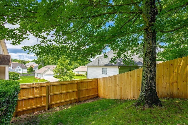 8424 Shadetree Ln, Ooltewah, TN 37363 - view of yard featuring a residential view